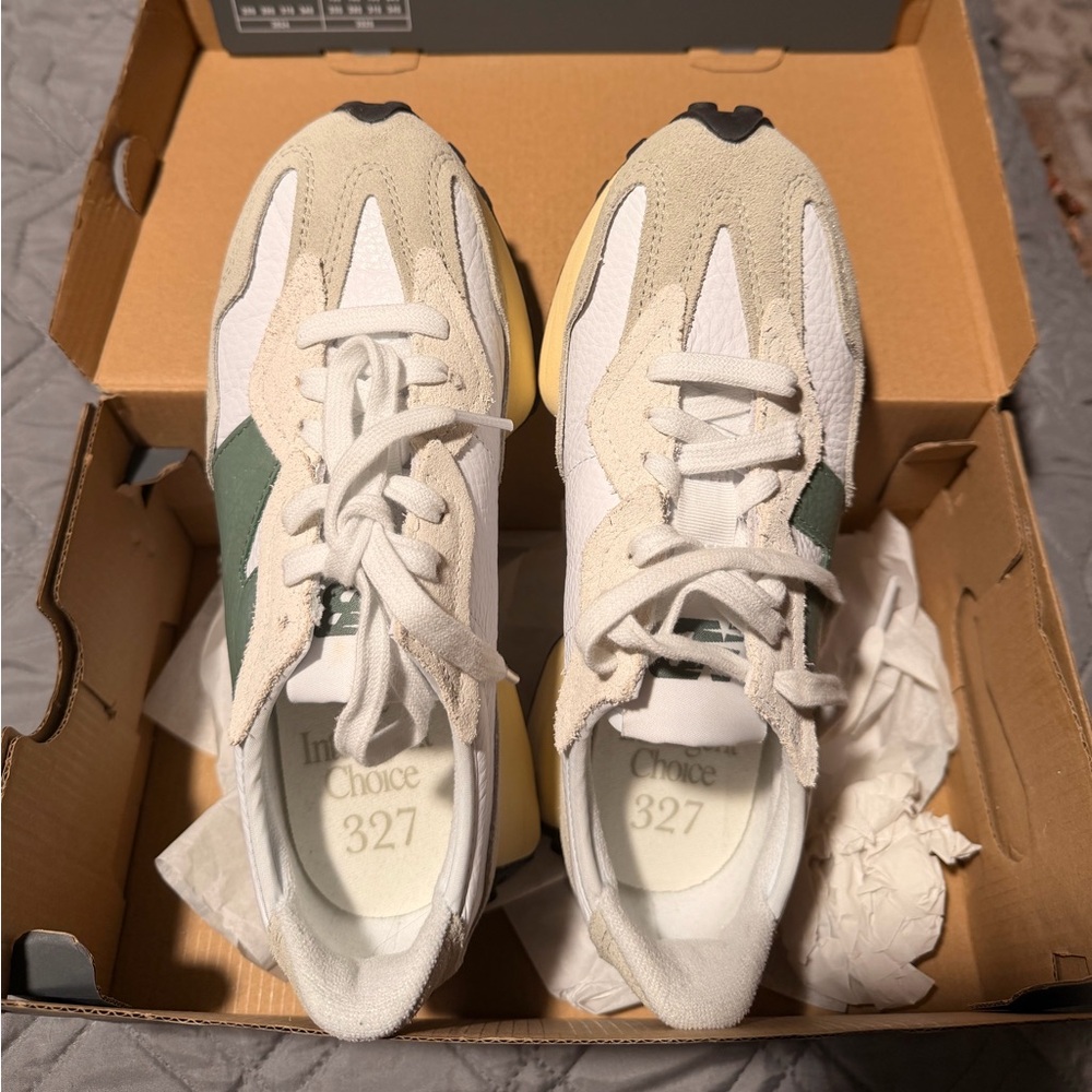 New Balance 327 Sneakers – Intelligent Choice – Retro Style (NEW) - Picture 4 of 4